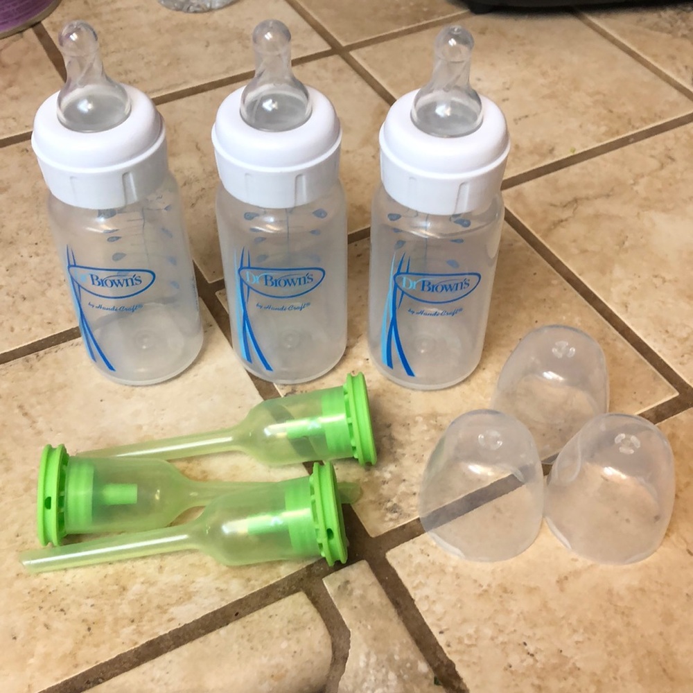 ♦️SOLD♦️Dr Brown’s Bottles
